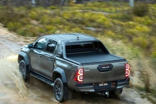 Toyota Hilux 2024 thêm biến thể hoàn toàn mới