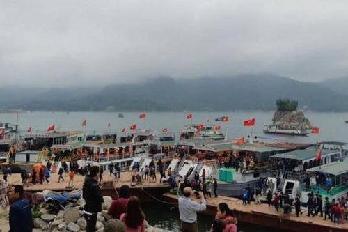 Giám đốc bến cảng du lịch Thung Nai bị khởi tố về tội trốn thuế