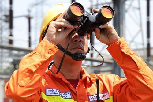 EVNNPT: 15 năm vận hành lưới truyền tải điện an toàn, ổn định