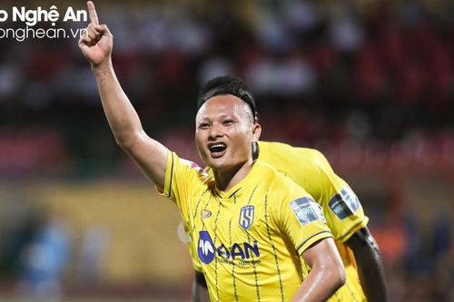 Vòng 13 V.League 2023: Chờ SLNA vượt khó tại Hàng Đẫy