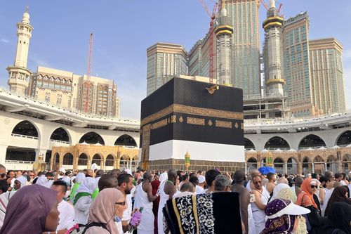 Saudi Arabia: Hơn 2.000 tín đồ hành hương Hajj bị sốc nhiệt do nắng