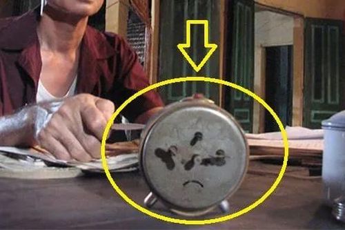 Các cụ dạy rằng: 'Bàn ăn để 3 thứ này gia đạo lục đục, con cháu làm ăn ngày một kém', đó là gì?