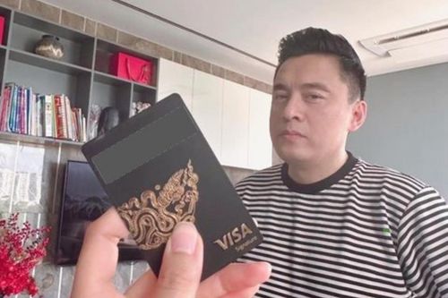 Sướng như vợ Lam Trường: Được chồng cho dùng thẻ đen chỉ để đi ăn vặt, gương mặt 'ông xã' gây chú ý