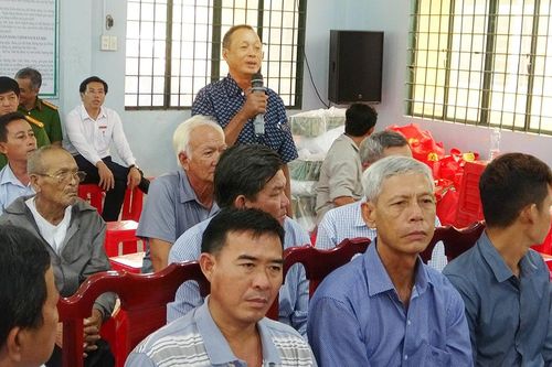Công an huyện Tri Tôn lắng nghe ý kiến nhân dân
