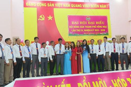 Đồng chí Nguyễn Văn Trạng đắc cử chức Chủ tịch Hội Nông dân TP Hồng Ngự nhiệm kỳ 2023 - 2028