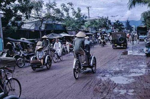 Chợ Xóm Mới - hương ngày cũ