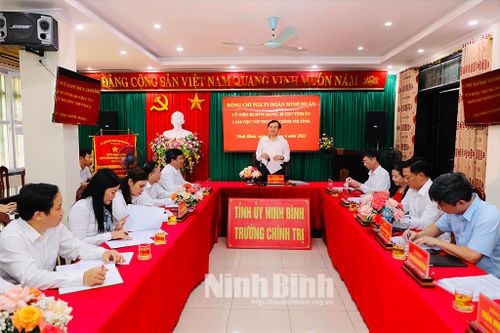 Đồng chí Bí thư Tỉnh ủy làm việc với Trường Chính trị tỉnh