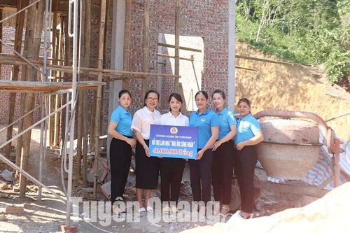 Chăm lo cho người lao động