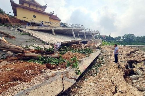 Vĩnh Phúc: Công trình kè sông Phó Đáy bị sập