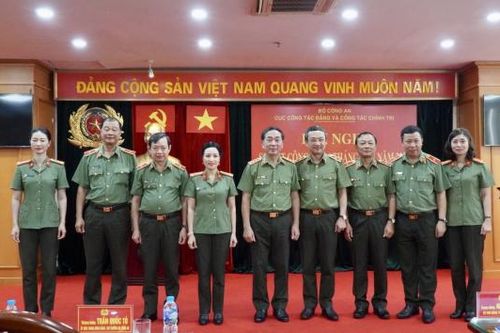 Nâng cao hiệu quả công tác chính trị, công tác quần chúng trong CAND