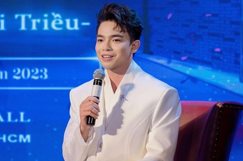 MC Hải Triều kể chuyện tình yêu trong cuốn sách đầu tay