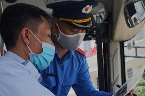 Thanh tra Sở GTVT Hà Nội sẽ chốt trực ngay tại bến nhằm kiểm soát hoạt động xe buýt