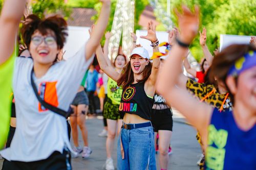 Lan tỏa năng lượng tích cực từ những bước nhảy sôi động của zumba