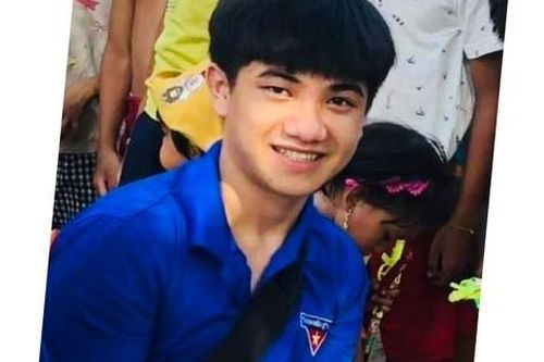 Nam sinh Trường Đại học Khoa học: 'Tuổi trẻ hết mình với tình nguyện'