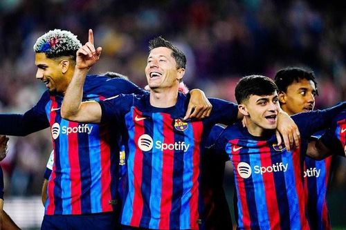 UEFA không tìm thấy bằng chứng Barca hối lộ trọng tài