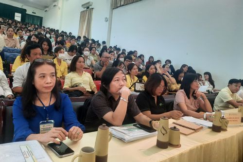 Đổi mới đào tạo giáo viên tiểu học trong trường Sư phạm