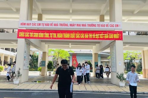 Nhìn lại mùa thi THPT Quốc gia Năm 2023: Những khoảnh khắc ngọt ngào và nuối tiếc
