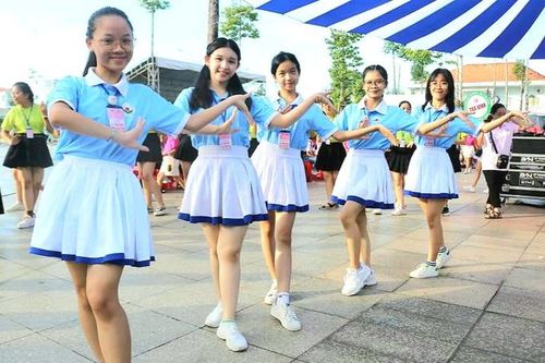 Đề xuất xác lập kỷ lục tiết mục hơn 2.000 thiếu nhi đồng diễn múa Rom Vong tại Sóc Trăng