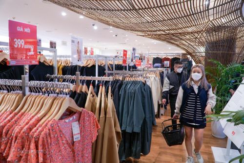 Bộ Công Thương và Uniqlo hợp tác thúc đẩy xuất khẩu sản phẩm dệt may