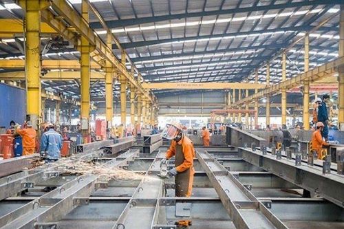 Tp.HCM: Kinh tế khởi sắc nhưng còn nhiều thách thức