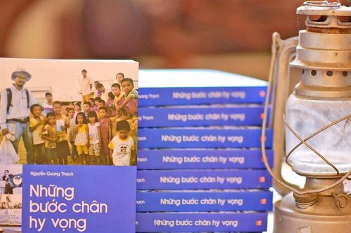 Những bước chân mang hy vọng cho nông thôn Việt