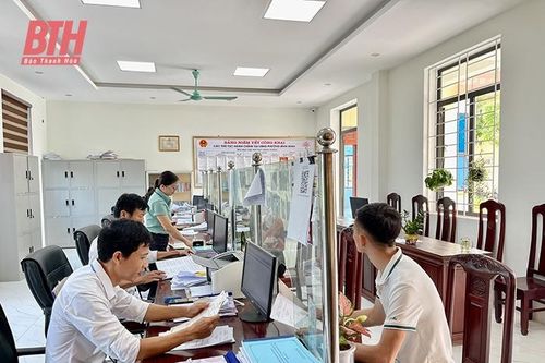 'Tự soi, tự sửa' để xây dựng tổ chức Đảng, đảng viên vững mạnh