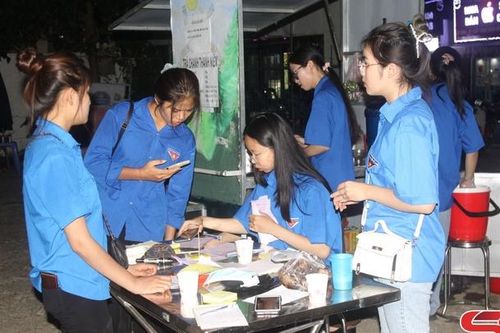 Đoàn phường Quyết Thắng gây quỹ hỗ trợ học sinh có hoàn cảnh khó khăn
