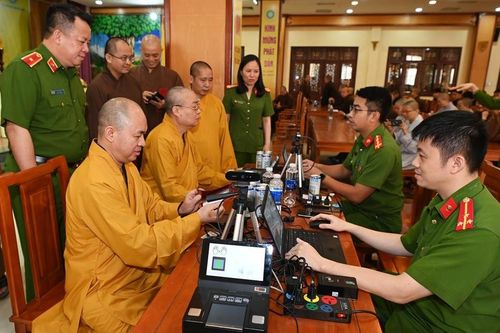 GHPGVN đề nghị phối hợp tổ chức đăng ký, kích hoạt và sử dụng tài khoản định danh điện tử VneID