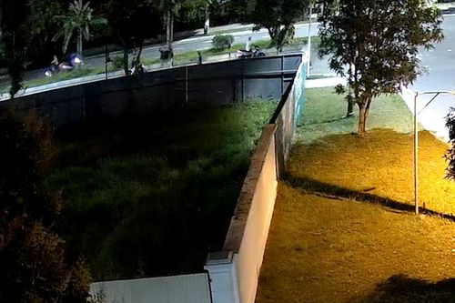 Hà Nội: Hàng chục thanh thiếu niên hỗn chiến trong đêm ở Long Biên