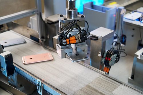 Cùng thời gian, iPhone luôn mất giá ít hơn điện thoại Android