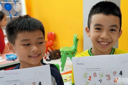 Khai giảng chương trình Toán - tiếng Anh tiểu học miễn phí