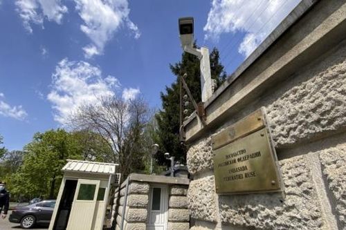 Quan hệ 'cơm chẳng lành', hàng chục nhân viên Đại sứ quán Nga rời Romania