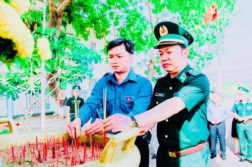 Những tượng đài bất tử trên biên giới (bài 19)