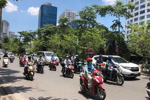 Thời tiết Hà Nội 3/7/2023: Tiếp tục nắng nóng, đêm có mưa vài nơi