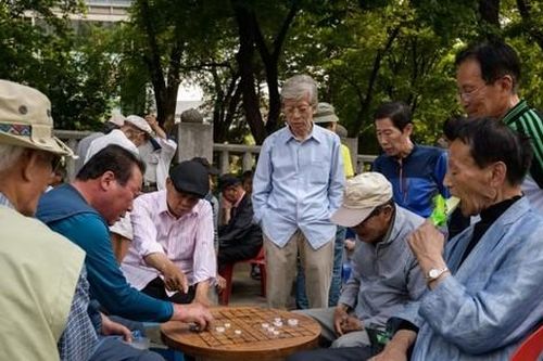 Dân số Hàn Quốc đang giảm và già đi quá nhanh