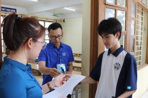 Công an Cao Bằng thông tin vụ lọt đề Văn thi tốt nghiệp THPT