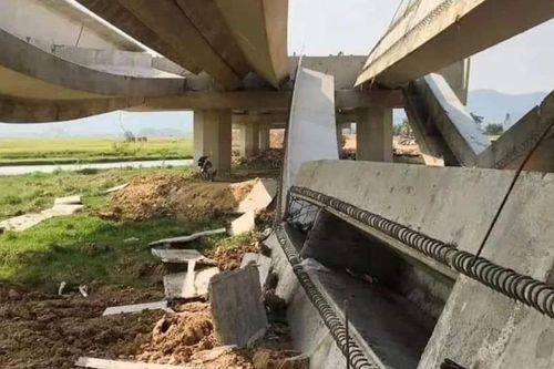 Động thái mới của Bộ Giao thông về vụ sập dầm cầu cao tốc Bắc - Nam