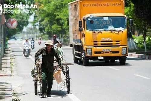 Nhiều vùng ở Nghệ An có nắng nóng đặc biệt gay gắt