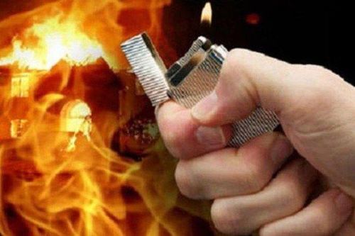 Đốt nhà vì mâu thuẫn khiến 4 người thương vong