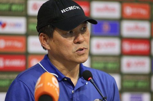 HLV Vũ Tiến Thành: 'Chúng tôi thiếu may mắn mới thua Viettel'