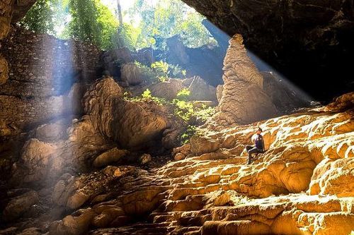 Khám phá 'Tiểu Sơn Đoòng' thu nhỏ trong lòng Ngườm Ngao