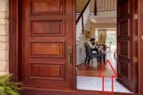 Cổ nhân dặn: 'Một nhà có hai cửa, tiền tài khó giữ', vì sao vậy?