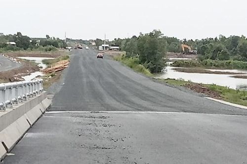 Tuyến tránh Quốc lộ 1A qua Cà Mau tiếp tục trượt tiến độ về đích