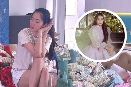 Sau một đêm diễn, Nam Em hết nhận 'hoa đồng tiền' lại cầm về vô số quà giá trị 'khủng'