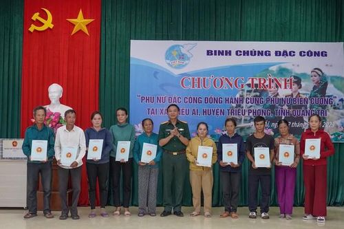 Phụ nữ Binh chủng Đặc công đồng hành cùng phụ nữ biên cương ở Quảng Trị