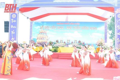 Đặc sắc Lễ hội cầu ngư - bơi trải TP Sầm Sơn năm 2023