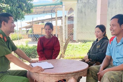 Người Bahnar chung sức giữ gìn bình yên buôn làng