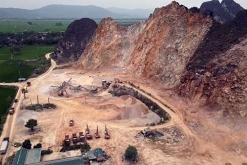 Khai thác khoáng sản trái phép, 2 công ty bị xử phạt 290 triệu đồng
