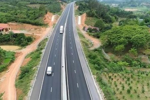 Phó Thủ tướng có ý kiến về phương án, phương thức làm cao tốc TPHCM-Chơn Thành