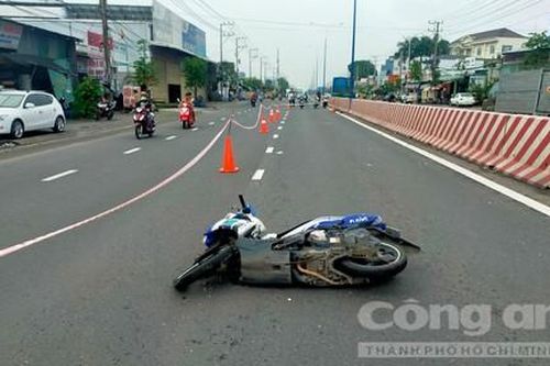 Điều tra nguyên nhân một thanh niên nằm giữa đường, sau đó tử vong